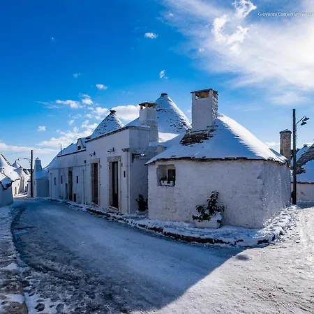 Trullo Monte Santo 50 3* Αλμπερομπέλο