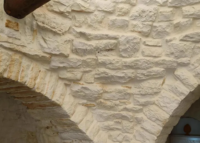 Trullo Monte Santo 50 Oda ve Kahvaltı